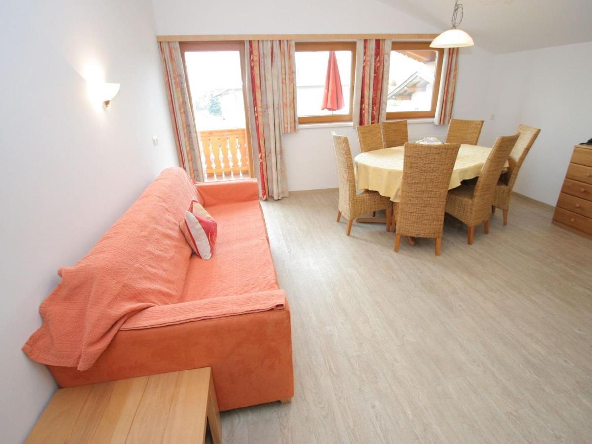 Spacious Holiday Flat Close To The Ski Area Uderns Buitenkant foto
